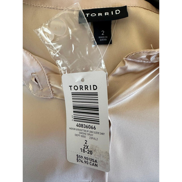 NWT Torrid Madison Satin Button Up Long Sleeve Shirt Blouse Top Plus Size 2 2X - Picture 3 of 9